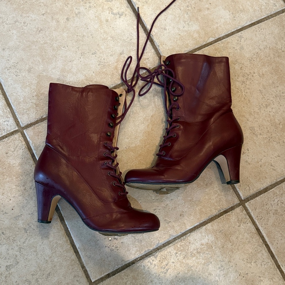 Chelsea Crew claire Burgundy Boots lace up Victorian goth - Picture 8 of 10